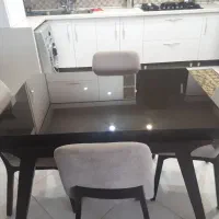 میز غذاخوری