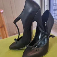 کفش تمام چرم مشکی پاشنه ۷سانت