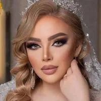 میکاپ و شنیون فوق حرفه ای عروس و همراهی|خدمات آرایشگری و زیبایی|قم, شاه ابراهیم|دیوار