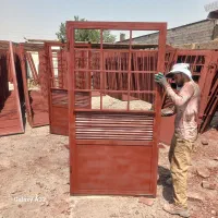 درب انباری پشت بام آسانسور چهارچوب فرانسه چارچوب