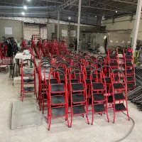 نردبان تاشو فلزی خانگی|ابزارآلات|کرج, شهرک رضوانیه|دیوار