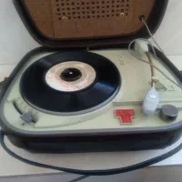 گرامافون تیپازفرانسوی|کلکسیون اشیاء عتیقه|زنجان, |دیوار