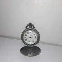 ساعت زنجیری قدیمی