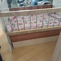 تخت گهواره ای کودک|تخت و صندلی بچه|پرند, فاز ۵|دیوار