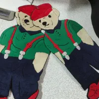 مقداری وسیله خیاطی