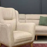 فروشنده در لوازم خانگی