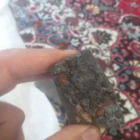 تعدادی سنگ باارزش وزیبا