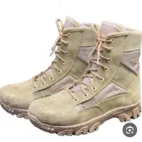 لباس مرز بانی نیروی انتظامی و پوتین|کوهنوردی و کمپینگ|نجف‌آباد, جعفرآباد|دیوار