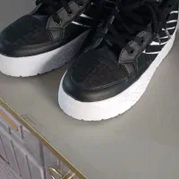 نیم بوت|کیف، کفش، کمربند|اقبالیه, |دیوار