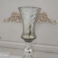 گلدان شیشه ای کنار سالنی بزرگ|صنایع دستی و سایر لوازم تزئینی|کرج, گلشهر|دیوار