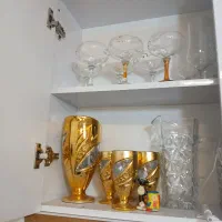 تنگ جام و پارچلیوان طلایی لیوان فرانسویی|ظروف سرو و پذیرایی|نیشابور, گنبد سبز|دیوار