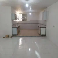 خانه 100متری همراه مغازه 20متری