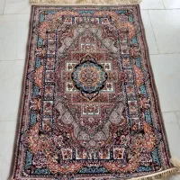 یک عدد فرش کاشان