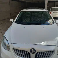 برلیانس ۳۳۰بدون رنگ وگیرسی