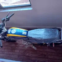 هوندا ۲۰۰cc کویر|موتورسیکلت|آبسرد, |دیوار