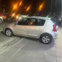 رنو ساندرو اتوماتیک مدل ۱۳۹۵
