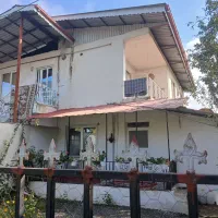 خانه ویلایی دوطبقه روی کرسی