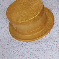 یک عدد کلاه نو تولد|کفش و لباس بچه|رشت, منظریه|دیوار