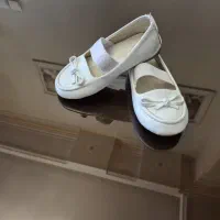 کفش و لباس بچه گانه