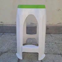 چهار پایه پلاستیکی