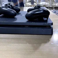 ps4 slim دو دسته بسیار بسیار کم کار|کنسول، بازی ویدئویی و آنلاین|سیرجان, |دیوار