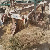 چند عدد وسایل تراکتور|ماشین‌آلات صنعتی|بکتاش, |دیوار