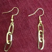 گوشواره مشابه طلا رنگ ثابت