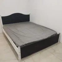 تخت دونفره بدون تشک.کاملا نو