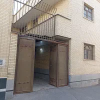 120متر2خواب همکف پارکینگ دار کوی نصر