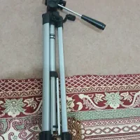 سه پایه دوربین فیلم برداری