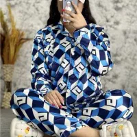 ست دو تیکه ساتن وارداتی لباس خواب راحتی تو خونه