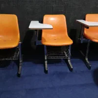 فروش تعدادی صندلی دسته دار ، آموزشی