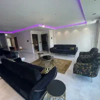 ۱۳۰متر آپارتمان فول بازسازی با استخر و مشاعات کامل