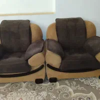 مبل هفت نفره در حد نو همرا با میز جلو مبلی و عسلی