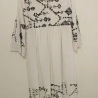 مانتو سفید گلدوزی شده|لباس|نیشابور, گنبد سبز|دیوار