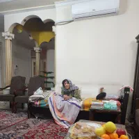 پرستار خانم ۸۷ ساله