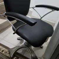 صندلی پدالی برای آرایشگاه