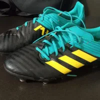 کفش سرچمن اصل ادیداس خارجی|کیف، کفش، کمربند|مهاباد (آذربایجان غربی), |دیوار