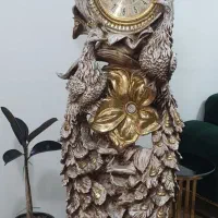 ساعت آبنما ومیز تلویزیون