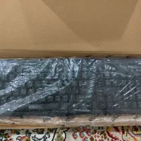 مانیتور و کیبورد