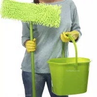 به یک خانم برای نظافت نیازمندم