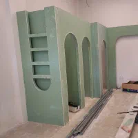 طراحی و اجرای سقف کناف، دیوار صخره ای ( Rock wall)