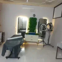 ماساژ درمانی در اتاق نمک استخرنمک جهت دیسک سیاتیک