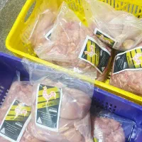 مرغ به قیمت عمده فروشی|خوردنی و آشامیدنی|تهران, حکیمیه|دیوار