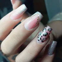 کاشت ناخن فقط500
