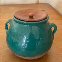 تعدادی ظروف سالم