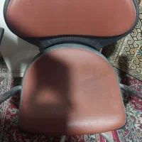 صندلی مطالعه چرم قهوه ای نو