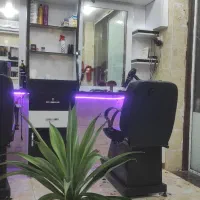 نیازمند آرایشگر مردبه صورت درصدی یا اجاره صندلی