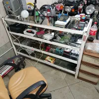 ویترین و‌صندلی