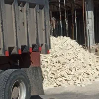 حمل و تحویل شن ماسه اجر در محل کار